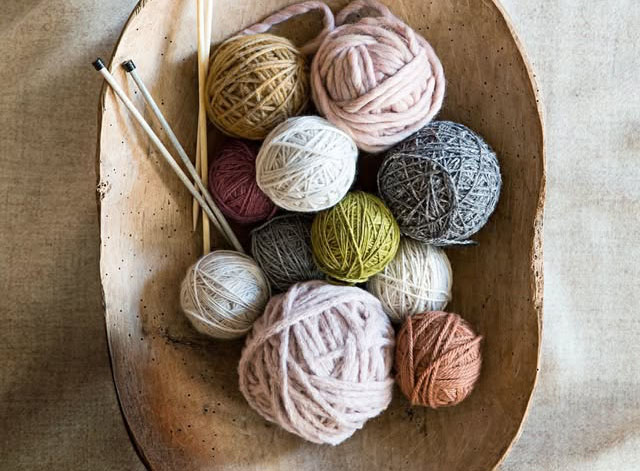 Join the Trinity Church women for a fun night of crafts